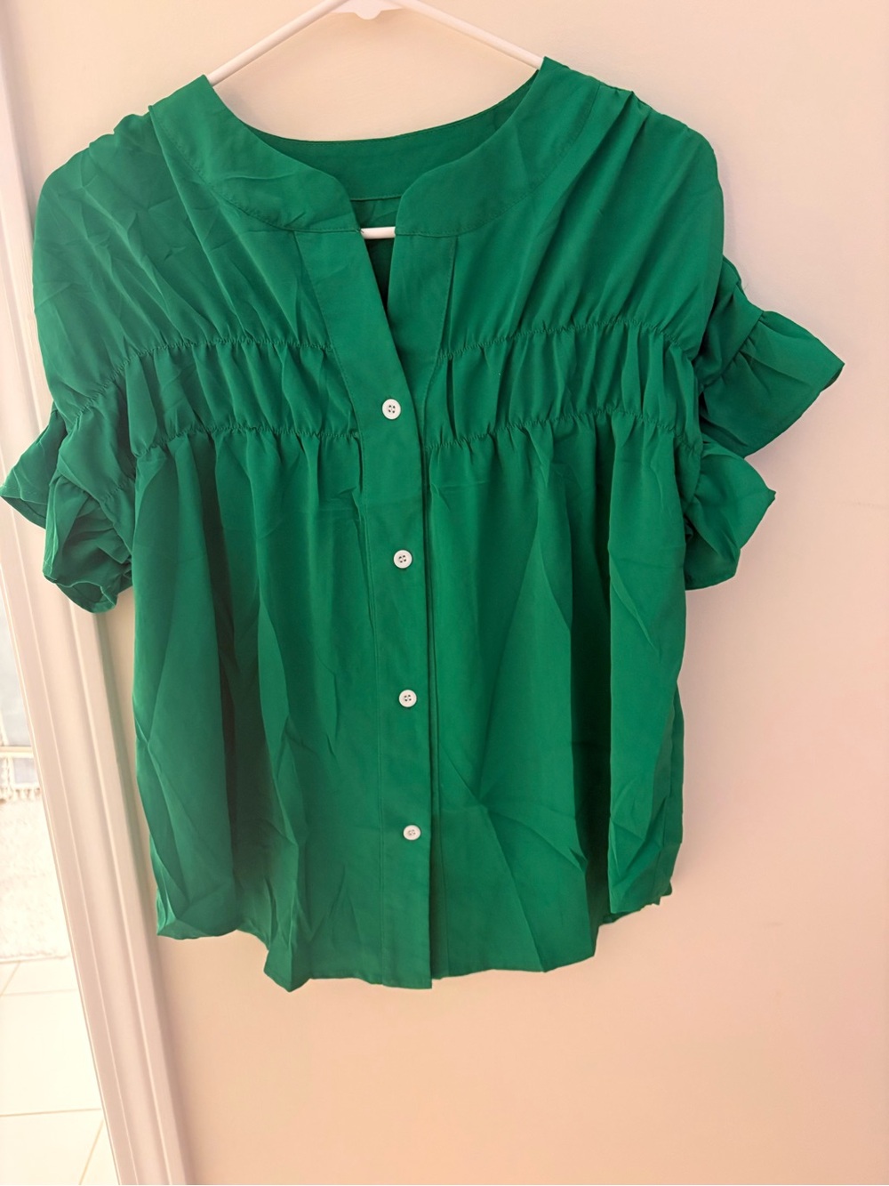 Gathered Short-Sleeve Button-Front Blouse in Emerald Green